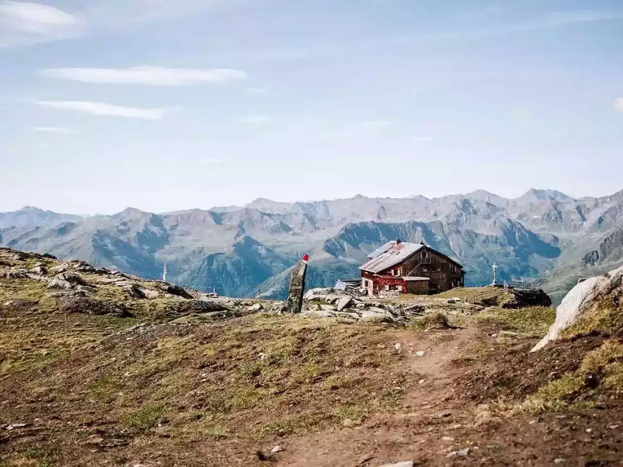 Berghütte in Virgen im Sommer